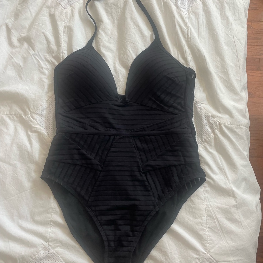 Kenneth Cole Black size medium swimsuit